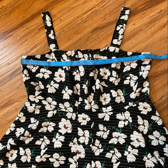 Torrid textured daisy dress Size 20 - Picture 7 of 12